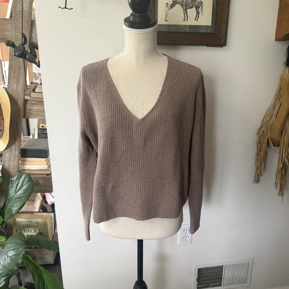 NWOT OGD ONE GREY DAY Silk, Cotton, Nylon Sweater Taupe Cropped XS